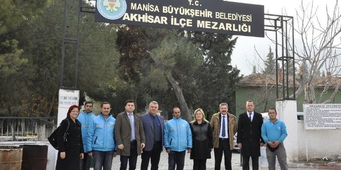 Mezarlıklardaki Sorunlar Yerinde Tespit Ediliyor