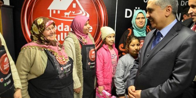 Vali Koçak Akıllı Köyü Ziyaret Etti