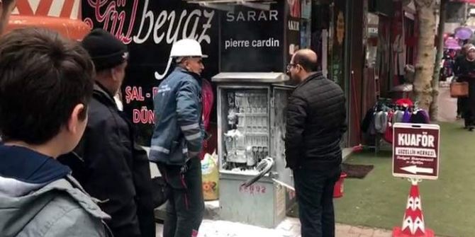 Patlayan Elektrik Trafosu Paniğe Neden Oldu