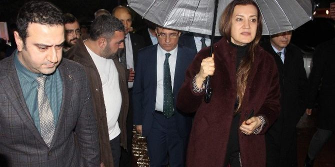 Ak Parti Heyetinden Yaralılara Ziyaret