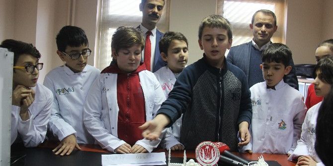 3 Boyutlu Yazıcılar İle Tarihi Eserlerin, Çizgi Film Kahramanlarının Minyatürlerini Yapıyorlar