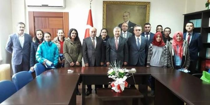 Teog Sınavında Dereceye Giren Öğrenciler Kaymakam Duru’yu Ziyaret Etti