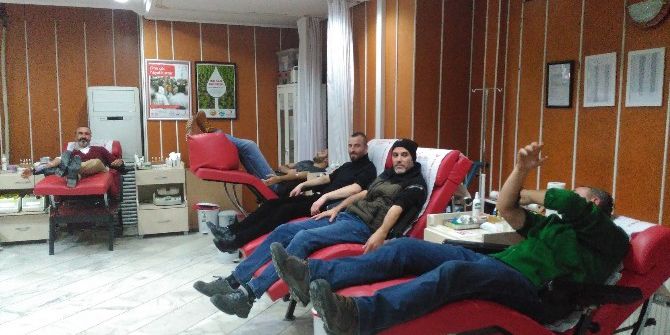 Bursalı Dağcılardan Kızılay’a Destek