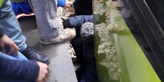 Bursa Metrosunda Can Pazarı...o Anlar Güvenlik Kamerasına Yansıdı