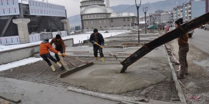Karabük Belediyesi’nden Kaldırım Çalışması
