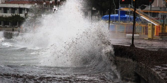 Lodos Dev Dalgalara Neden Oluyor