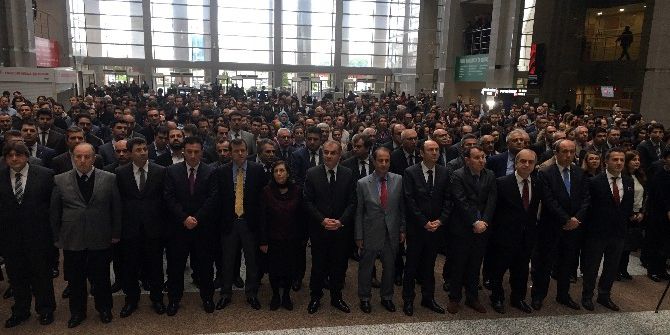 İzmir Şehitleri İçin İstanbul Adliyesinde Tören Düzenlendi
