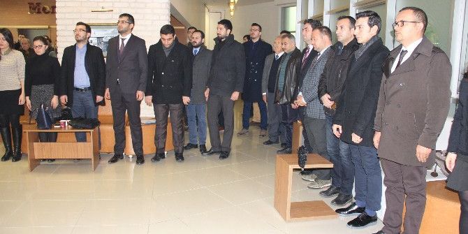 Mersin Barosu’ndan Kahraman Polis Fethi Sekin İçin Saygı Duruşu