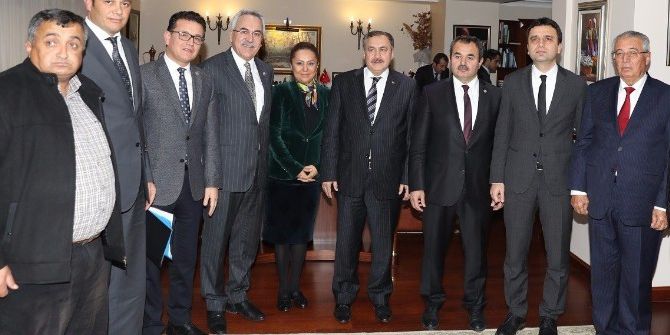 Ak Parti Antalya Milletvekilleri Bakan Veysel Eroğlu’yla Görüştü