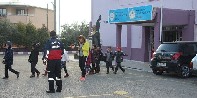 Öğrencilere Yangın Ve Kurtarma Eğitimi