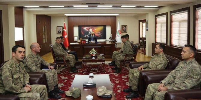 Kaymakam Uzan Ve Komutanlardan Vali Yavuz’a Ziyaret