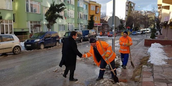 Başkan Bakıcı’dan Kar Temizleme Ekibine Ziyaret