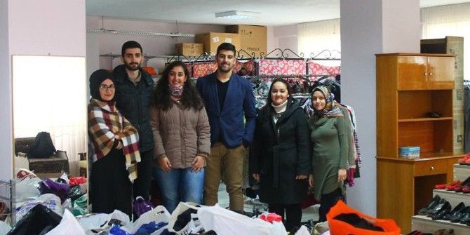 Belediye Sosyal Marketine Bağışlar Devam Ediyor