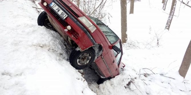 Buzlu Yol Kazaya Neden Oldu