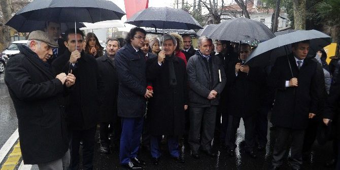 Konsoloslar Reina’nın Önünde Hayatını Kaybedenleri Andı