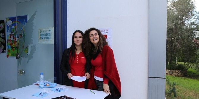 Üniversite Öğrencilerinde Thalassaemia Hastaları İçin "Kan Bağışı Kampanyası"