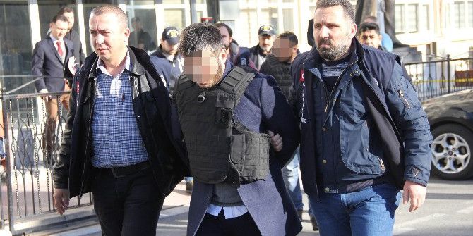 Polis 87 Kamera Kaydını İnceleyip Cinayetle İlgili 3 Kişiyi Yakaladı