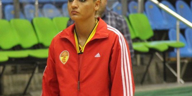 Bursa Büyükşehir Belediyespor, Yenal’ı Kadrosuna Kattı