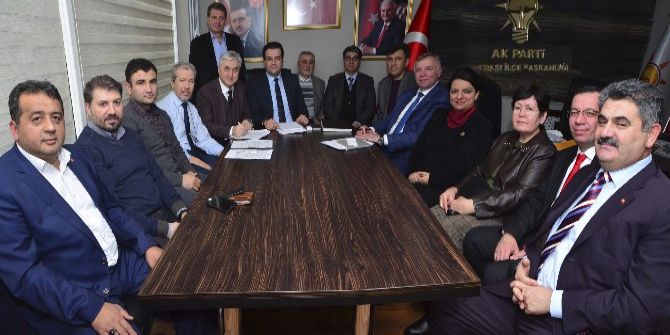 Ak Parti Tepebaşı Belediyesi Meclisi Grubu Toplandı