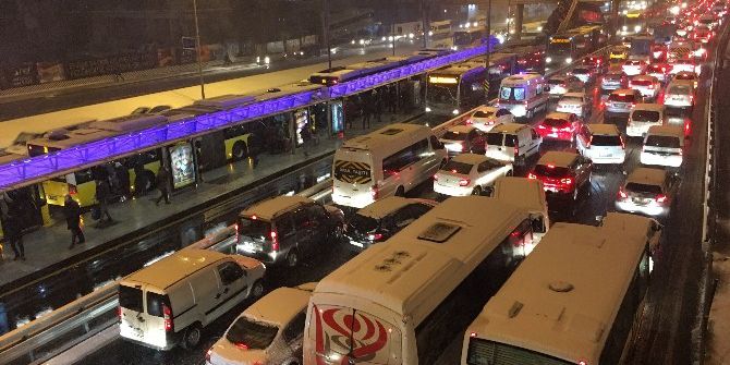 İstanbul’da Eve Dönüş Yolu Çileye Dönüştü