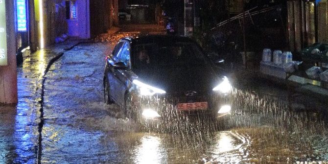 Bodrum Sokakları Göle Döndü