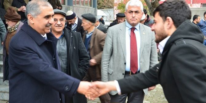 Vali Koçak, Umurlu’da Vatandaşın Sorunlarını Dinledi