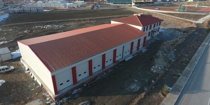 İtfaiye 587 Yangına Müdahale Etti