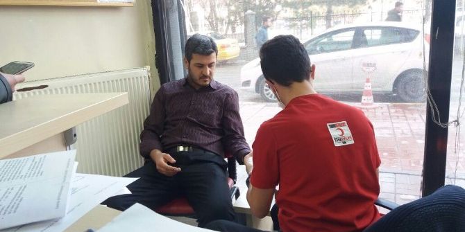 Hüda Par’dan Kan Bağışına Destek