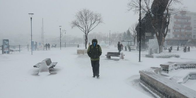Çanakkale’de Kar Hayatı Olumsuz Etkiliyor