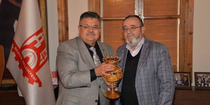 Fabrika Sahibi Uz’dan Başkan Yağcı’ya Ziyaret