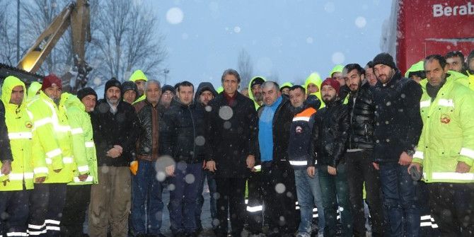 Fatih Belediyesi Karla Mücadele Çalışmalarını Sürdürüyor