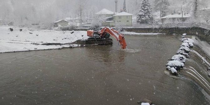 Düzce İçme Suyunda Kar Yağışı Altında Çalışma