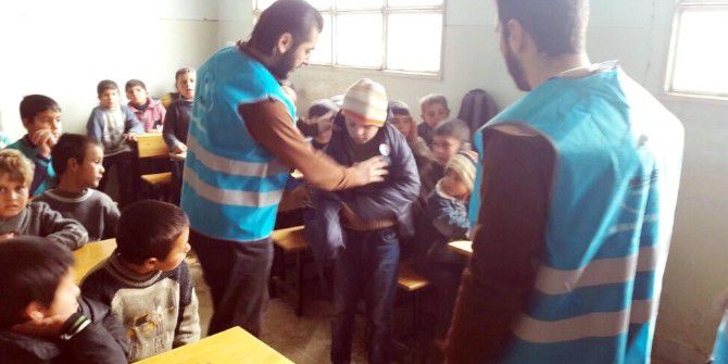 Fırat Kalkanı Harekatı’ndaki Bölgelere Kışlık Bot Ve Kaban Yardımları Da Ulaştırılıyor