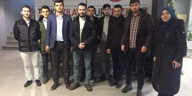 Ak Gençlerden Kan Bağışına Destek