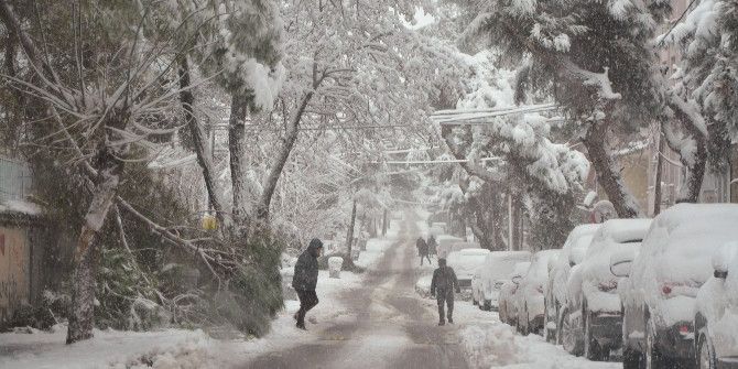 Balıkesir Karla Kaplandı