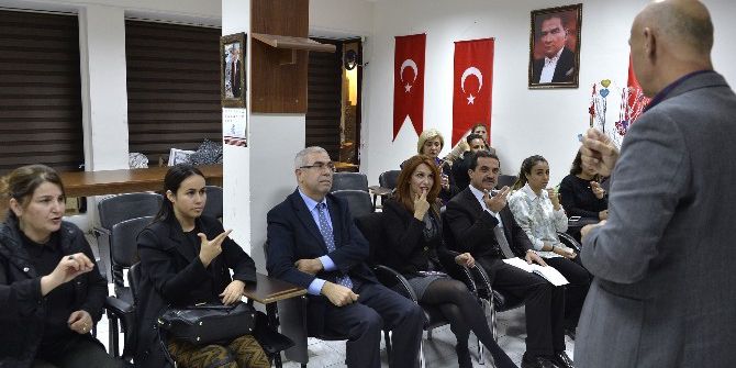 Büyükşehir Belediyesi, Personeli İçin İşaret Dili Kursu Açtı