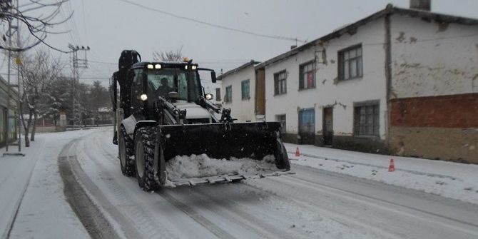 Seyitgazi Karla Mücadeleye Devam Ediyor