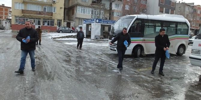 Burhaniye’de Kar Sevinci Yaşandı