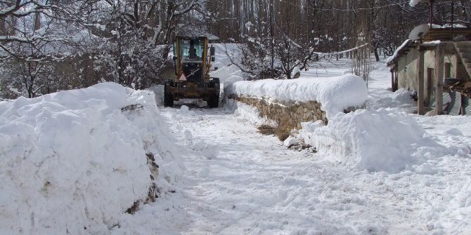 Korkuteli’de Karla Mücadele Çalışmaları