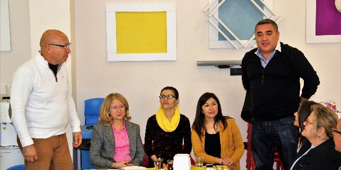 Mod International School Yönetimi Basın Mensuplarını Bir Araya Geldi