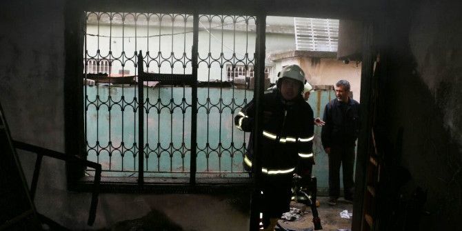 Annesinin Eve Kilitlediği 3 Yaşındaki Çocuk Yanarak Öldü