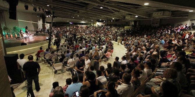 ’Uğur Dündar İle Halk Arenası’ Karşıyaka’da