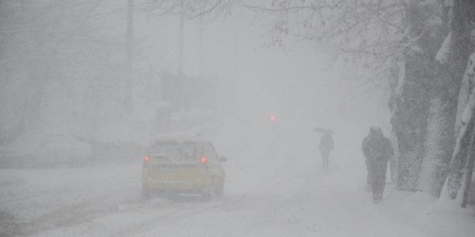 Zonguldak’ta Yoğun Kar Yağışı Etkisini Sürdürüyor