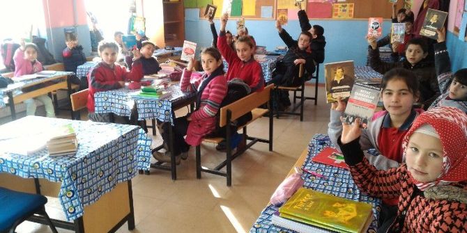 Kitap Bağışına Videolu Teşekkür