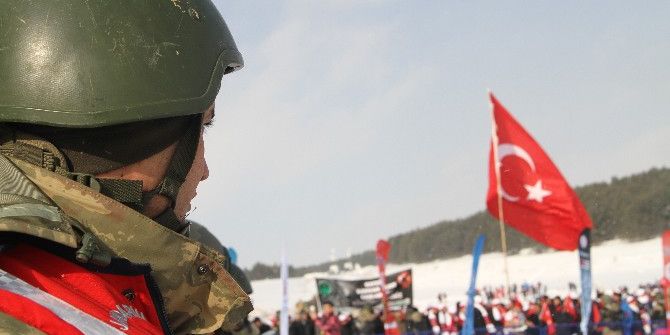 Sarıkamış Şehitleri, “Türkiye Şehitleri İle Yürüyor” Sloganıyla Düzenlenen Yürüyüşle Anıldı