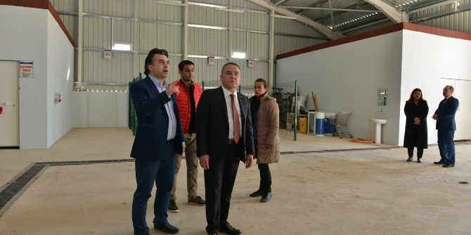Başkan Böcek, Atık Merkezini İnceledi