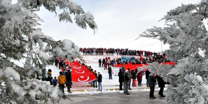 Uşak’ta Sarıkamış Şehitlerini Anma Yürüyüşü Yapıldı