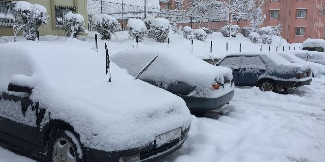 Sakarya’da Kar Kalınlığı 25 Santimetreye Ulaştı