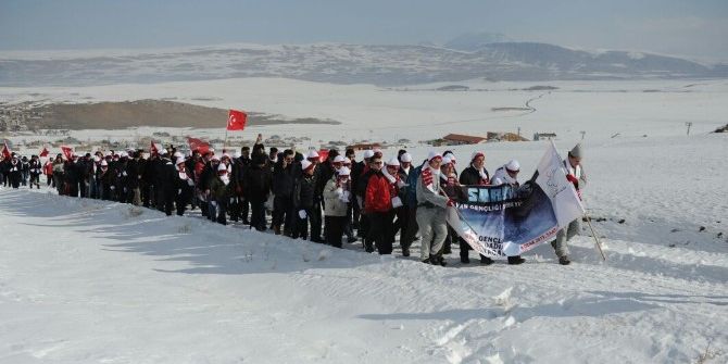 Van’da Sarıkamış Şehitlerini Anma Yürüyüşü