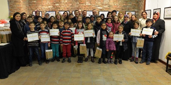 Minik Karikatüristler Sertifikalarını Aldı